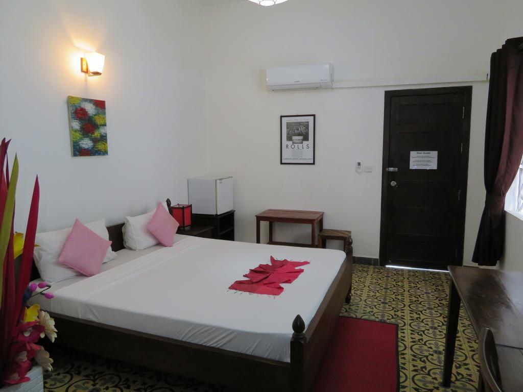The Little Garden Boutique Hotel Phnom Penh Bagian luar foto