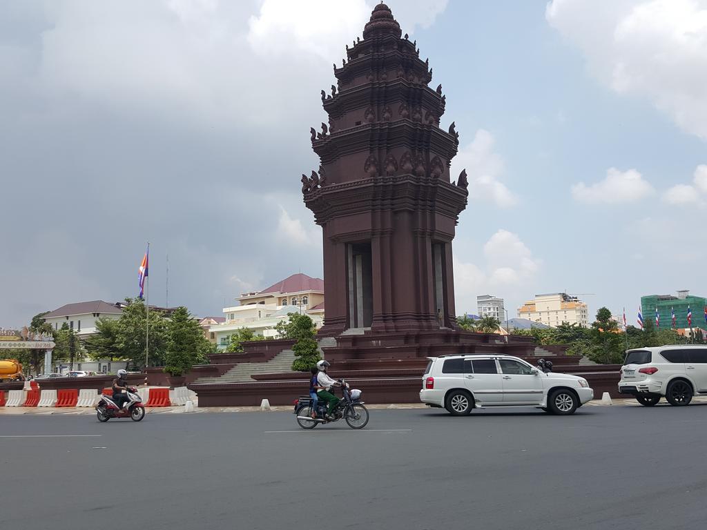 The Little Garden Boutique Hotel Phnom Penh Bagian luar foto