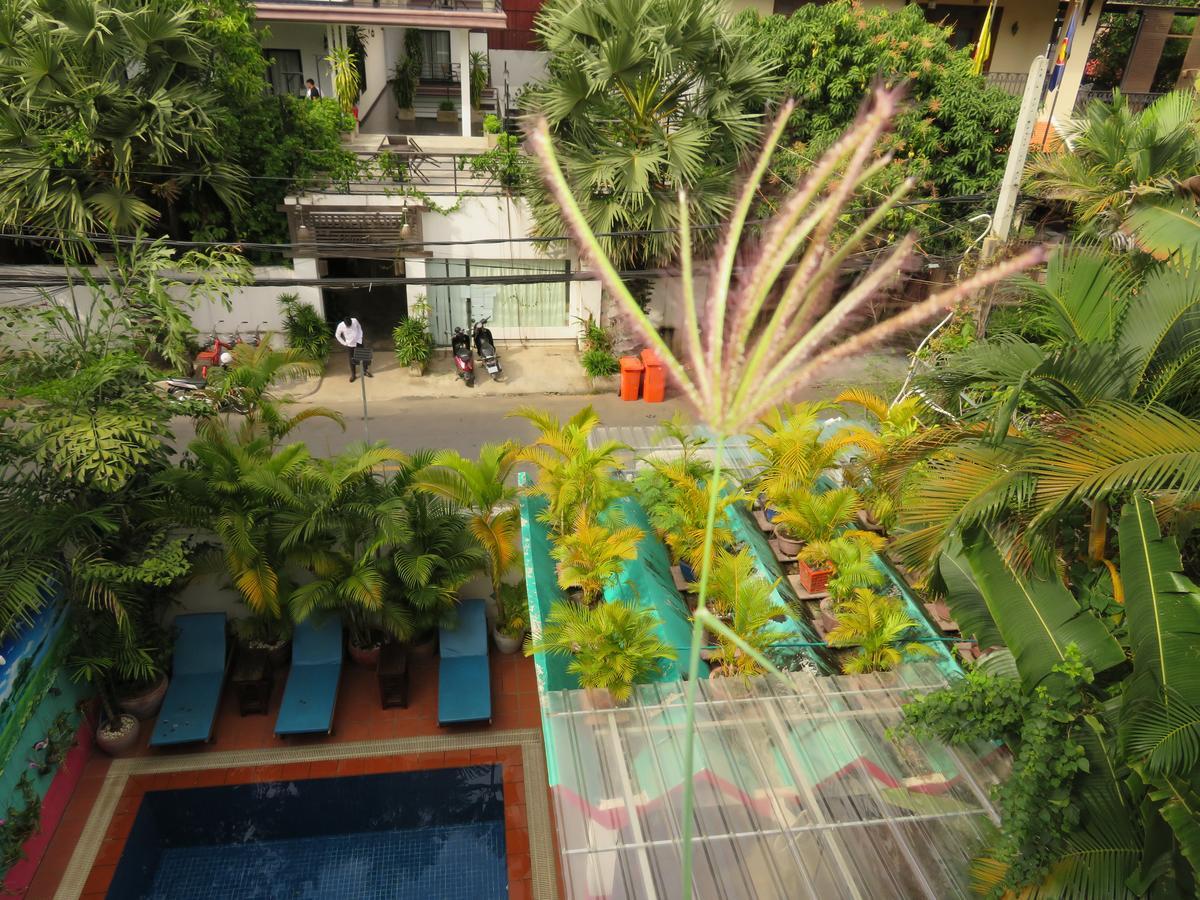 The Little Garden Boutique Hotel Phnom Penh Bagian luar foto